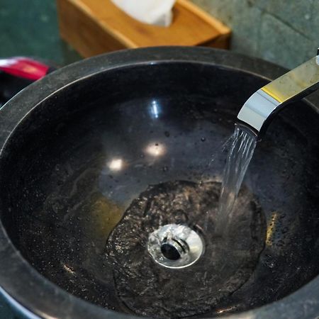 Bed and Breakfast Maha Lokha Balangan Jimbaran Zewnętrze zdjęcie